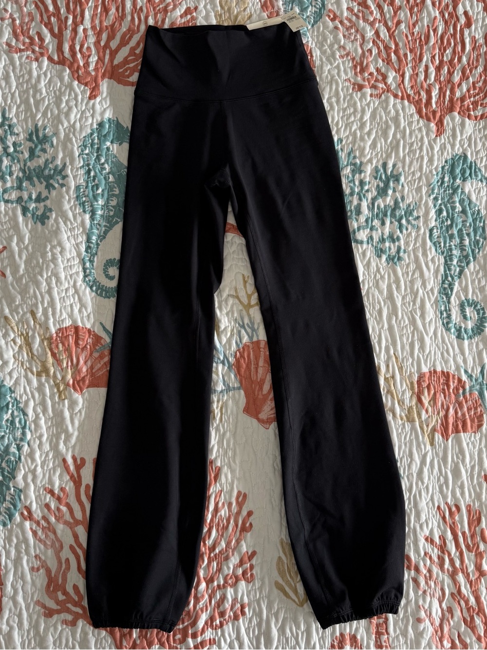New Offline by Aerie sz XS Black hi rise cuffed leggings
